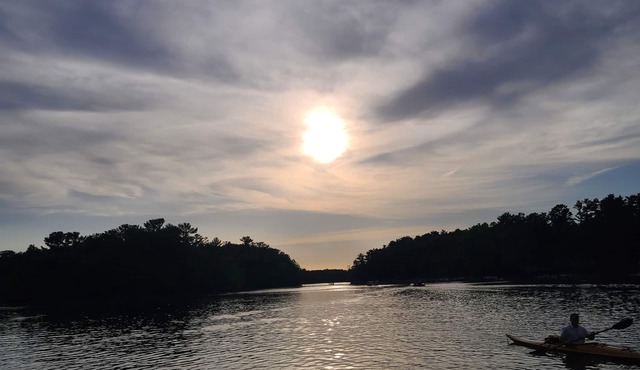 Chain of Lakes House-3 Bedroom Pontoon Boat Available