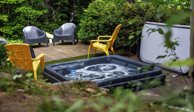 Chalet Kabana Spa on Lake Beaudoin