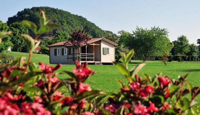 Chalet for 6 people with terrace at Domaine du Lac de Champos