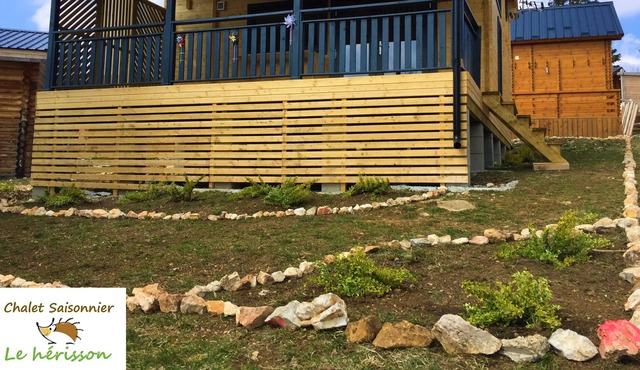CHALET LARGE COMFORT JURA WITH SWIMMING POOL