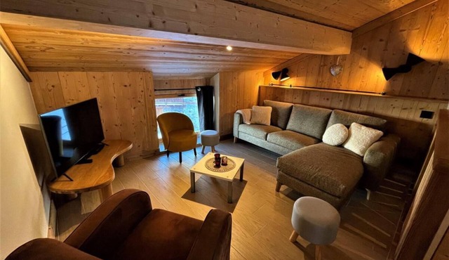 Chalet, balcony, tv, ski locker, 80m², Saint Martin de Belleville