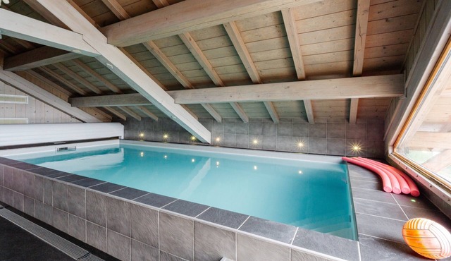 Chalet 'Le Jardin D'hiver' with Mountain View, Private Terrace and Wi-Fi