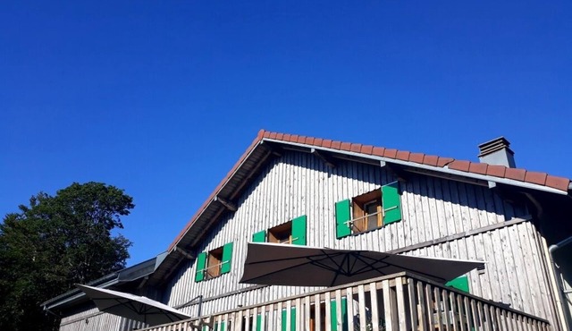 Chalet 16 pers located at the top of the Ballon d'Alasce near the reception house