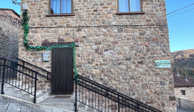 Chaleco tourist house in Sierra Cebollera with private terrace.