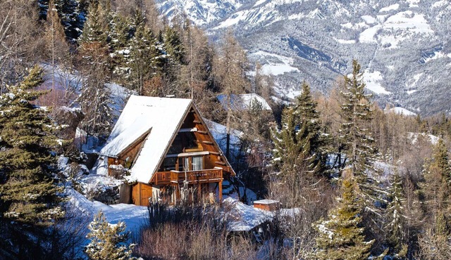 Chalet 10/12p in Pra-Loup 1580 -120m from cable car