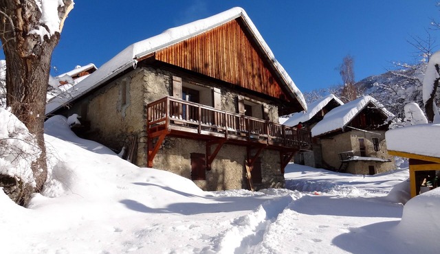 Chalet 12 people - Savoie - 160m2 - Beautiful balcony with Aiguilles d'Arves view
