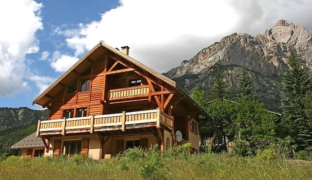 CHALET 16 PERS PROCHE DES PISTES