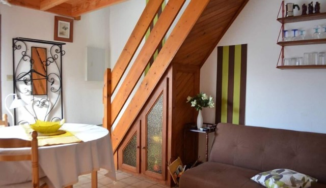 Chalet 2 minutes' walk from the beach of France's largest freshwater lake.