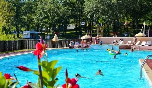 Chalet 3 étoiles - Piscine - ccafgfd