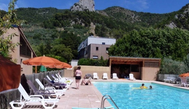 Chalet 3 étoiles - Piscine - cbgcaic