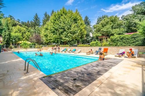 Chalet 3 étoiles - Piscine - ccaibfi