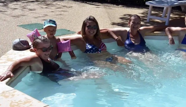 Chalet 3 étoiles - Piscine - ccbfcci