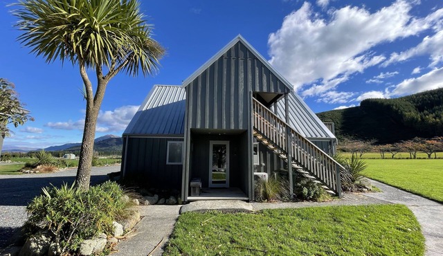 Chalet 3 (5 Bed) Pudding Hill