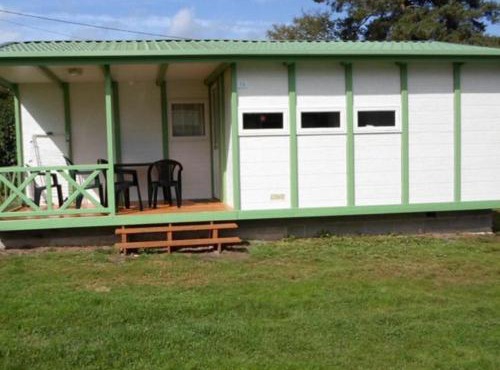 Chalet 32m² avec Terrasse - 2 Chambres - API-1-52-939