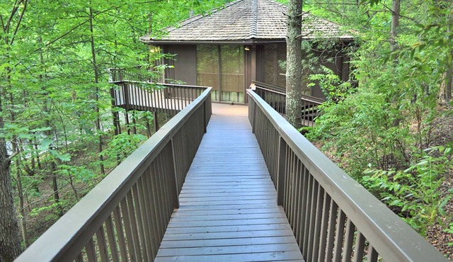 Chalet 35 - Unwind with Treetop Views, Splash at Community Pools, & Hike Trails