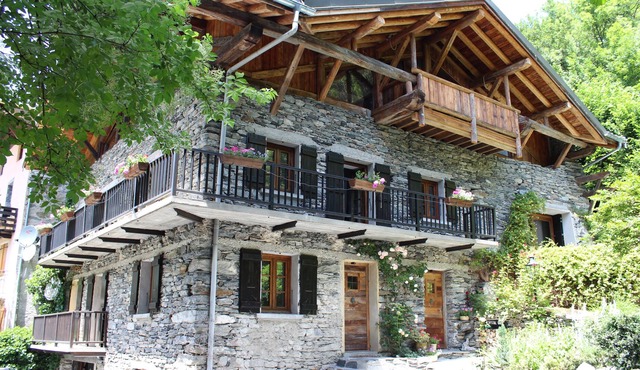 Chalet 350 M2 comfortable for 12 people