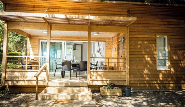 Chalet 4/6 persons, Etang de Thau. Book on https:/www.lou-labech.fr/