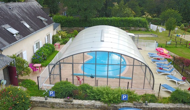 Chalet 4 Personnes Dans Camping Avec Piscine Couverte et Chauffée