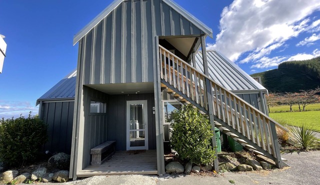 Chalet 5 (5 Bed) Pudding Hill