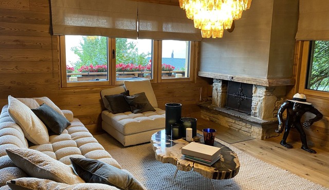 Chalet 7/Luxury Chalet with cinema room.