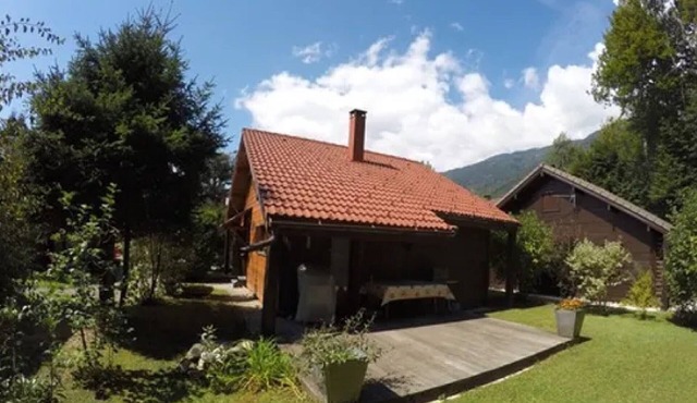 Chalet “7p Comfort – Le Refuge” with Mountain View, Private Terrace and Wi-Fi