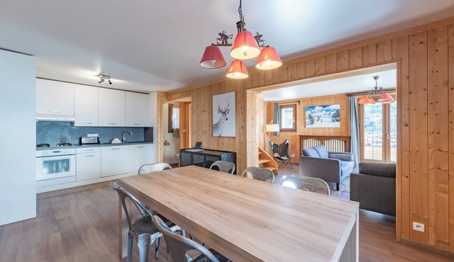 CHALET 8 PEOPLE HYPER CENTER "LES DEUX ALPES" !