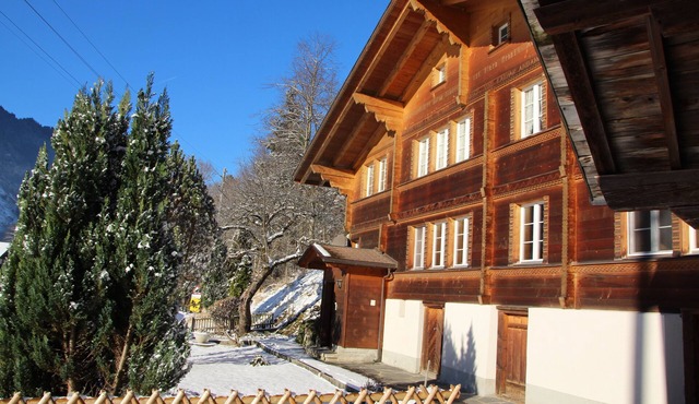 Chalet 9 (apartment on the upper floor)