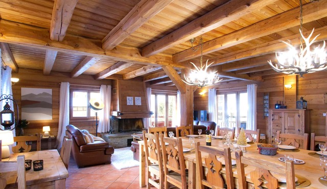 Chalet 9 Rooms with Sauna and Jacuzzi - Pets Welcome