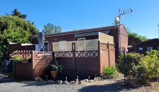 Chalet 'À 50m De La Plage' with Private Terrace, Private Garden and Wi-Fi