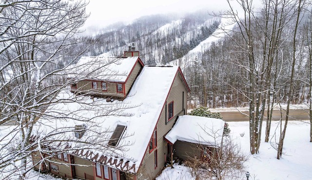 Chalet Across from Holiday Valley