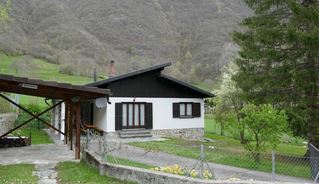 Chalet Al Portic by Interhome