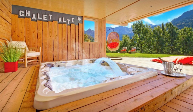 Chalet Alti - luxury family base for 14, spa & fireplace - OVO Network