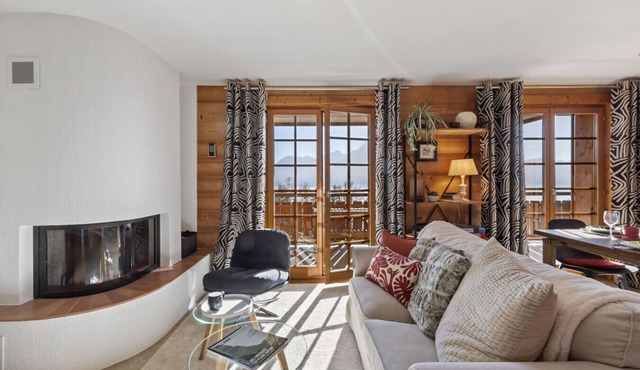 Chalet apartment with balcony and view of the Alps