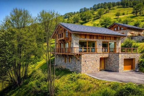 Chalet Artemis - OVO Network