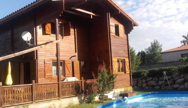 CHALET AT THE FOOT OF CANIGOU