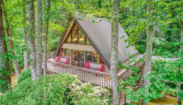 Chalet at Peek's Creek