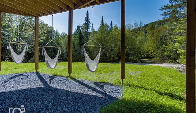 Chalet at the gateway to the Bras-du-Nord Valley in Saint-Raymond -4 rooms