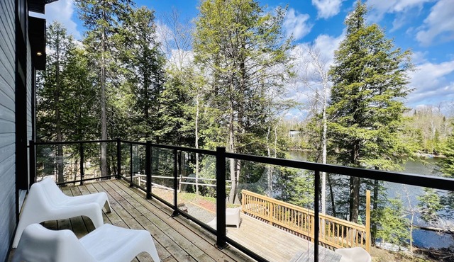 Chalet Atlantide au bord du Lac and Spa