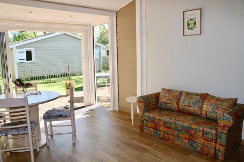 Chalet Au Petit Bonheur Piscine & Domaine calme
