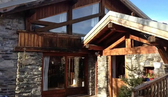 Chalet Authentique à la Montagne de 170 m2