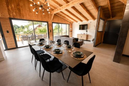 Chalet authentique - Au cœur des Quatre Lacs