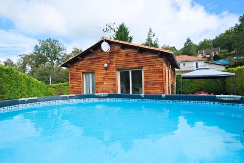 Chalet avec piscine privée