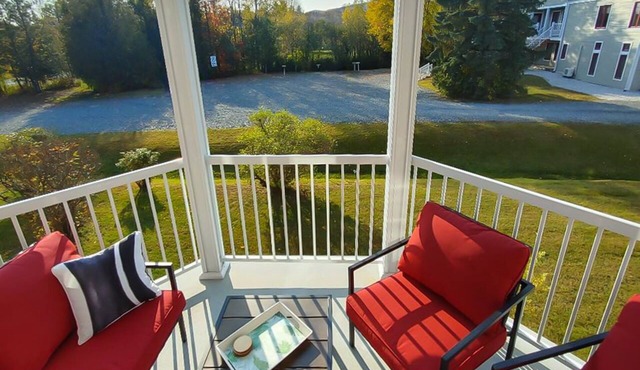 Chalet Aventure Orford - Cozy condo in beautiful Orford - WiFi, AC, fireplace