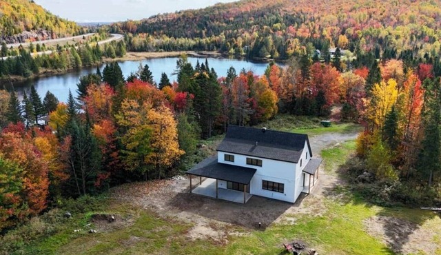 Chalet Bèlkay | Spa , Lake, outdoor firepit| Family-friendly