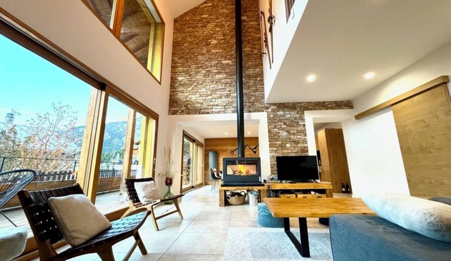 Chalet Blanc Sommets 10 pers. panoramic view ideal for a group stay!