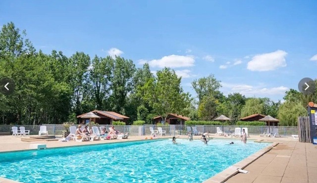 Chalet “Bois 5” with Shared Pool and Private Terrace