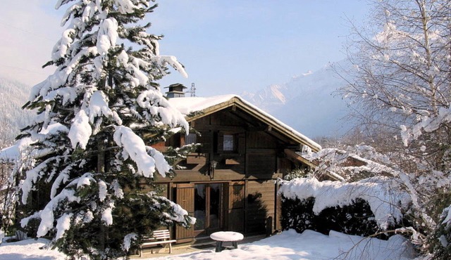 Chalet Bois de Neige - a family chalet for all seasons