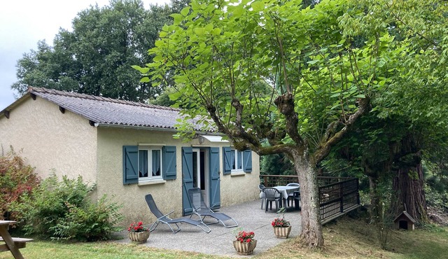 Chalet 'Brive' with Private Terrace, Private Garden and Air Conditioning