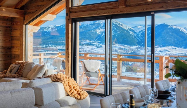 Chalet Càlid - alpine holiday with breathtaking views 10p - OVO Network
