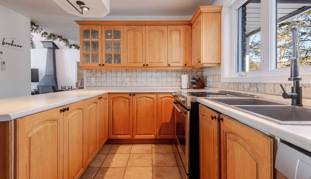 Chalet Blanc/Bord de L'eau/spa/Foyers